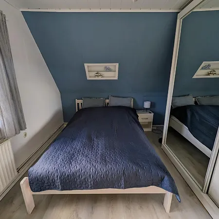 Апартаменты Moderne 2 Im Maritimen Stil 37m2